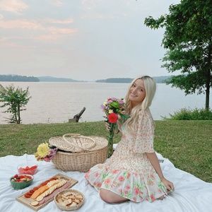 Meet your Posher, Lacy